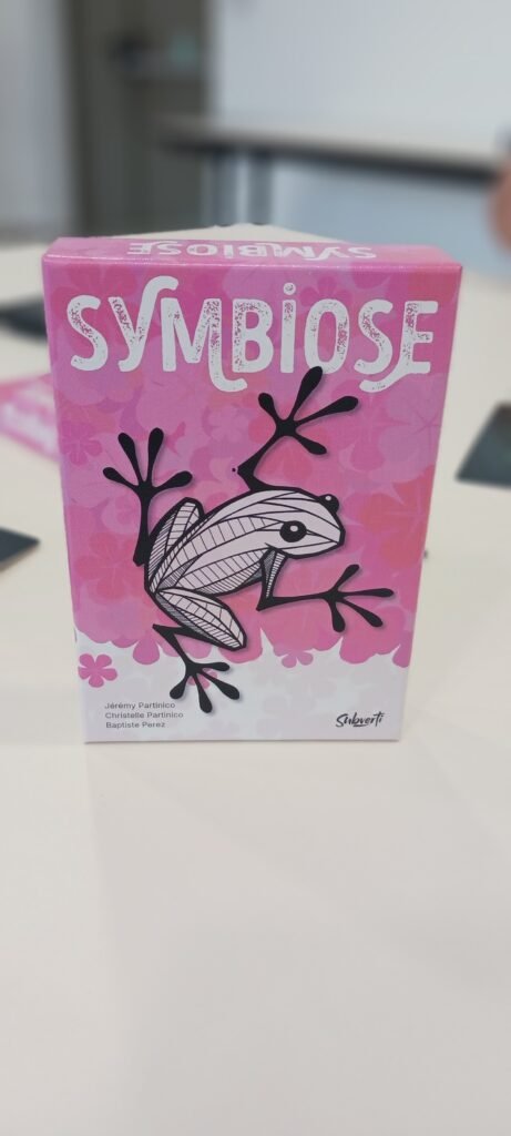 Soirée jeux à 4 autour de symbiose.