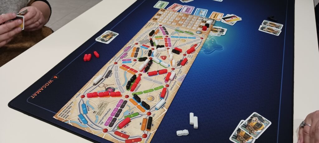 Une partie des Aventurier du rail Berlin à 4 joueurs.