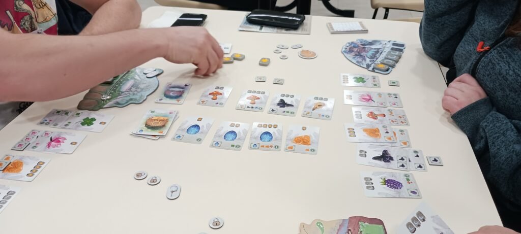 Une partie de Carnuta à 3 joueurs.